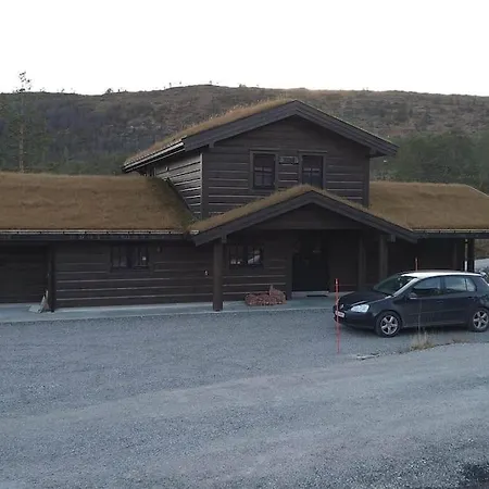 Stor Og Koselig I Stryn