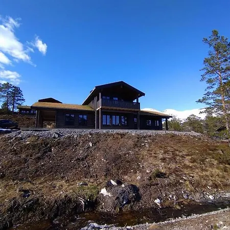 Stor Og Koselig I Tatil Evi Stryn