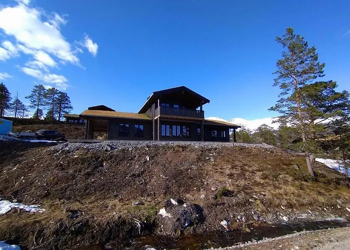 Stor Og Koselig I Casa de Férias Stryn